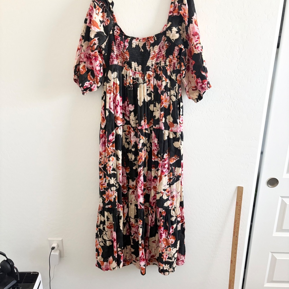 Anthropologie Blossom Maxi Dress Floral Puff Sleeve Smocked Tiered Black Pink M - Picture 2 of 7